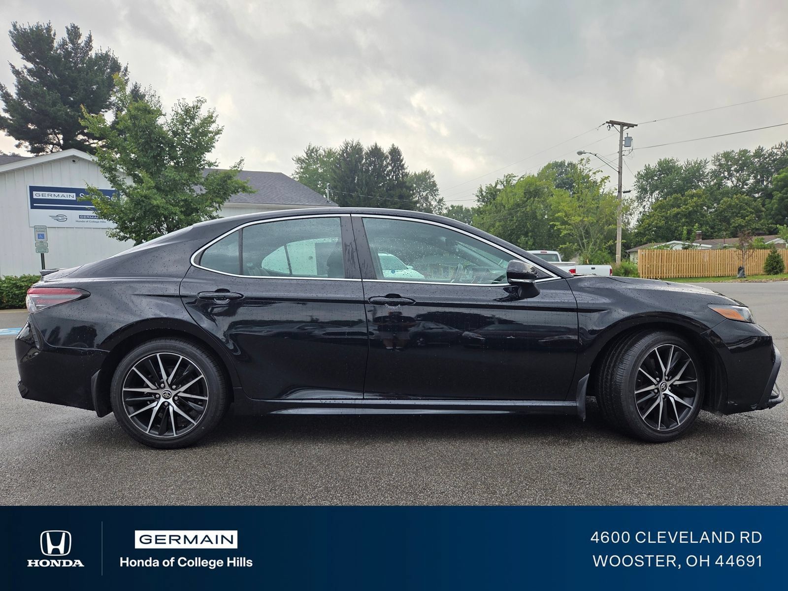 Used 2023 Toyota Camry SE FWD image 16