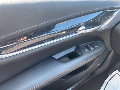 Used 2022 Cadillac XT5 Premium Luxury AWD/4WD image 24