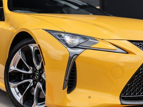 Used 2020 Lexus LC 500 Coupe w/ Performance Package RWD image 22