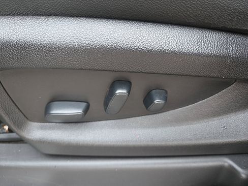 Used 2019 Chevrolet Tahoe Premier image 12