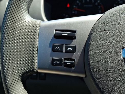 Used 2021 Nissan Frontier SV AWD/4WD image 17