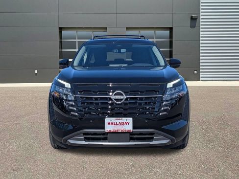 New 2026 Nissan Pathfinder SL AWD/4WD image 2