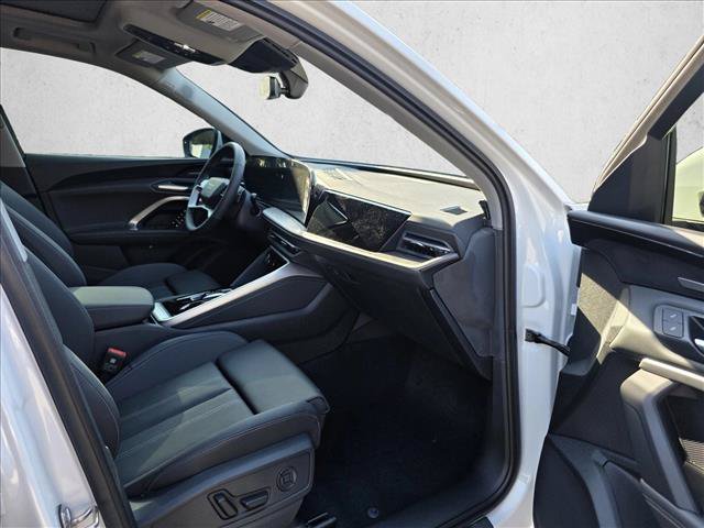 Certified 2025 Audi Q5 Premium Plus w/ Premium Plus AWD/4WD image 12