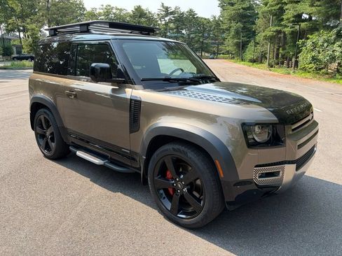 Used 2022 Land Rover Defender 90 X AWD/4WD image 1