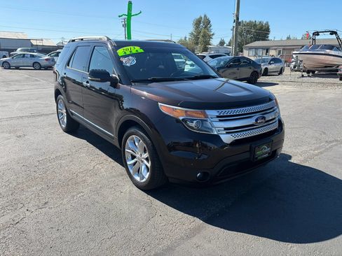 Used 2013 Ford Explorer XLT AWD/4WD image 3