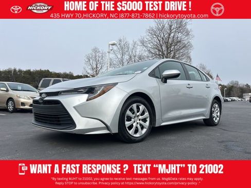 Used 2024 Toyota Corolla LE image 1