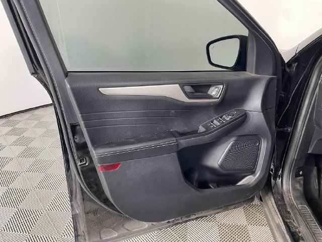 Used 2022 Ford Escape SE AWD/4WD image 12