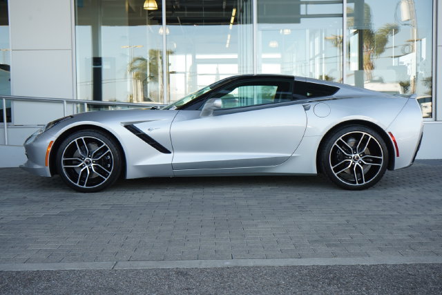 Used 2015 Chevrolet Corvette Stingray Coupe w/ 3LT Preferred Equipment Group RWD image 5
