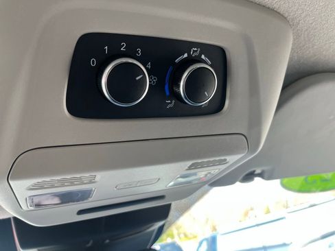 Used 2023 Ford Transit 350 XLT image 24