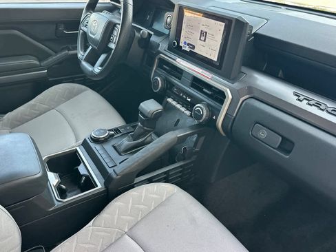 Used 2026 Toyota Tacoma SR5 AWD/4WD image 16