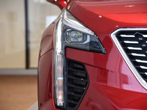 Used 2021 Cadillac XT4 Premium Luxury w/ Cold Weather Package image 7