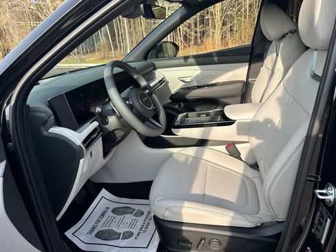 New 2026 Hyundai Tucson Limited image 9