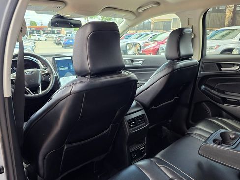 Used 2022 Ford Edge Titanium image 24