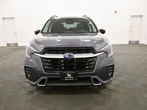 Used 2025 Subaru Ascent Touring AWD/4WD image 9