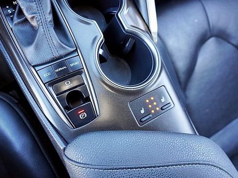 Used 2023 Toyota Camry XSE image 29