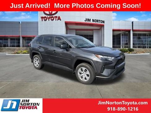 Used 2023 Toyota RAV4 LE FWD image 1