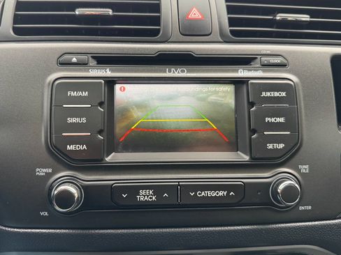 Used 2013 Kia Rio EX image 21