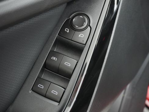 New 2026 Chevrolet Equinox LT image 13