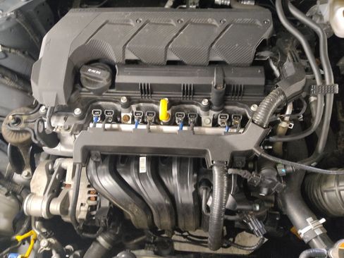 Used 2020 Hyundai Venue SEL FWD image 30