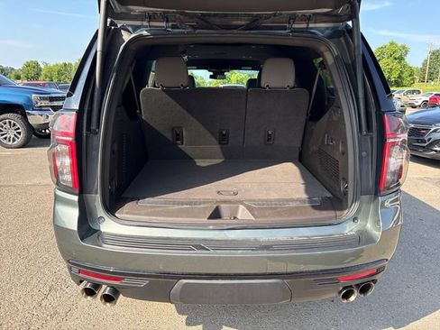 Used 2024 Chevrolet Suburban Z71 w/ Z71 Off-Road Package AWD/4WD image 22