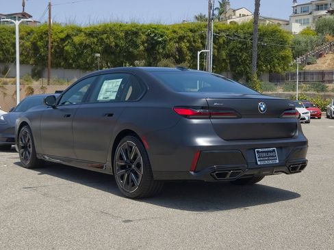 New 2026 BMW 760i xDrive w/ Executive Package AWD/4WD image 17