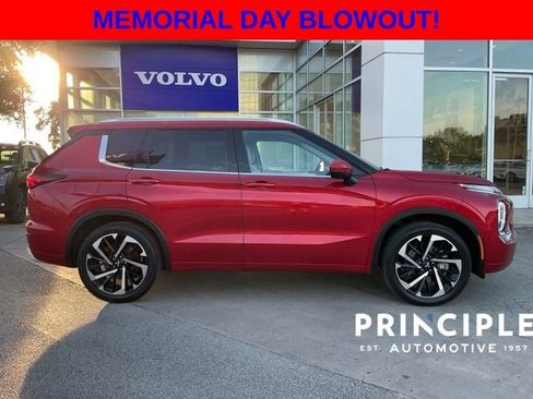 Used 2023 Mitsubishi Outlander SEL FWD image 5