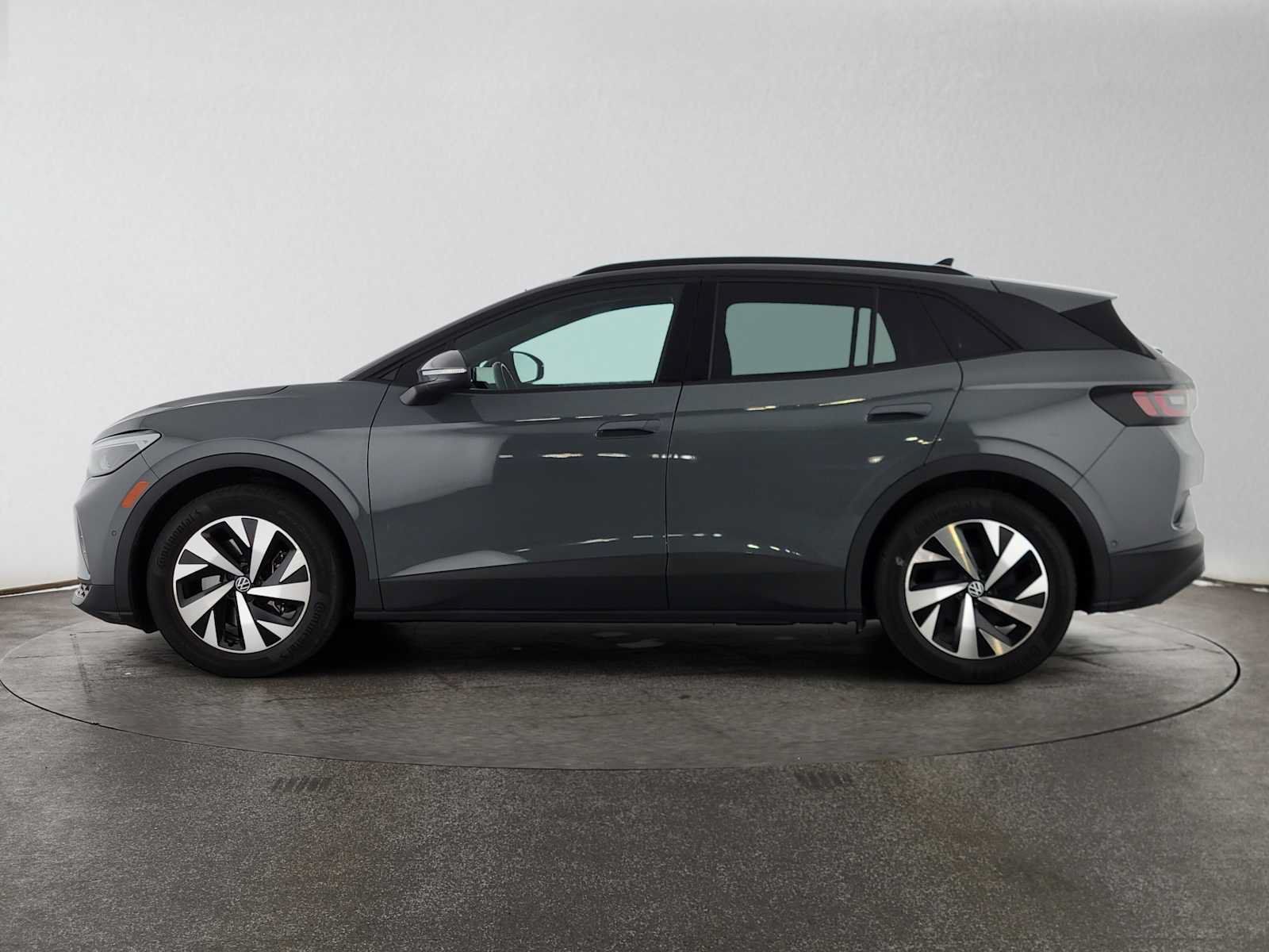 Used 2024 Volkswagen ID.4 2WD image 6