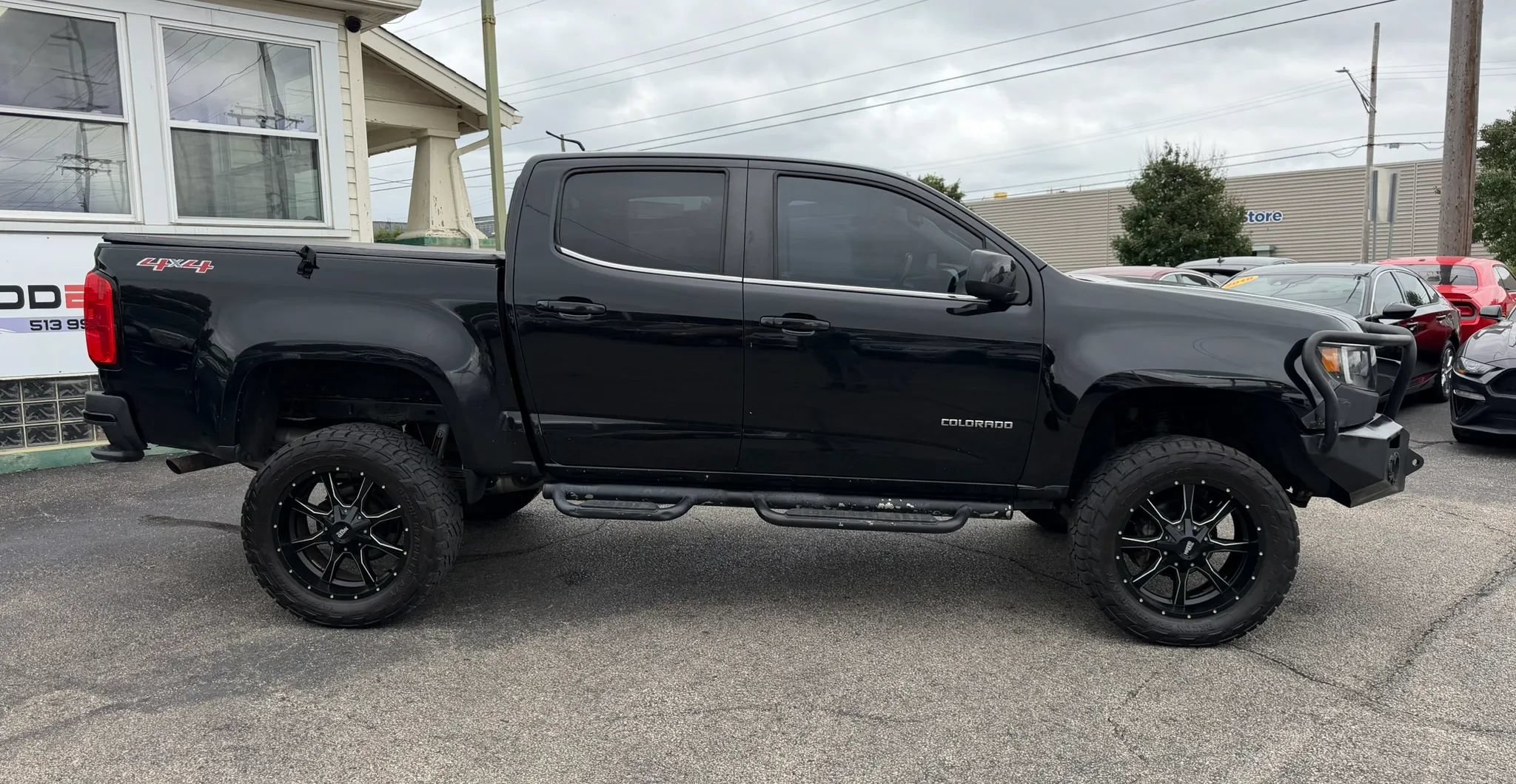 Used 2016 Chevrolet Colorado LT w/ Midnight Edition AWD/4WD image 6
