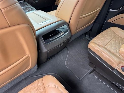 Used 2022 Cadillac Escalade ESV Sport w/ Touring Package AWD/4WD image 17