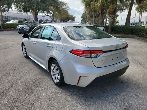 Used 2024 Toyota Corolla LE image 4