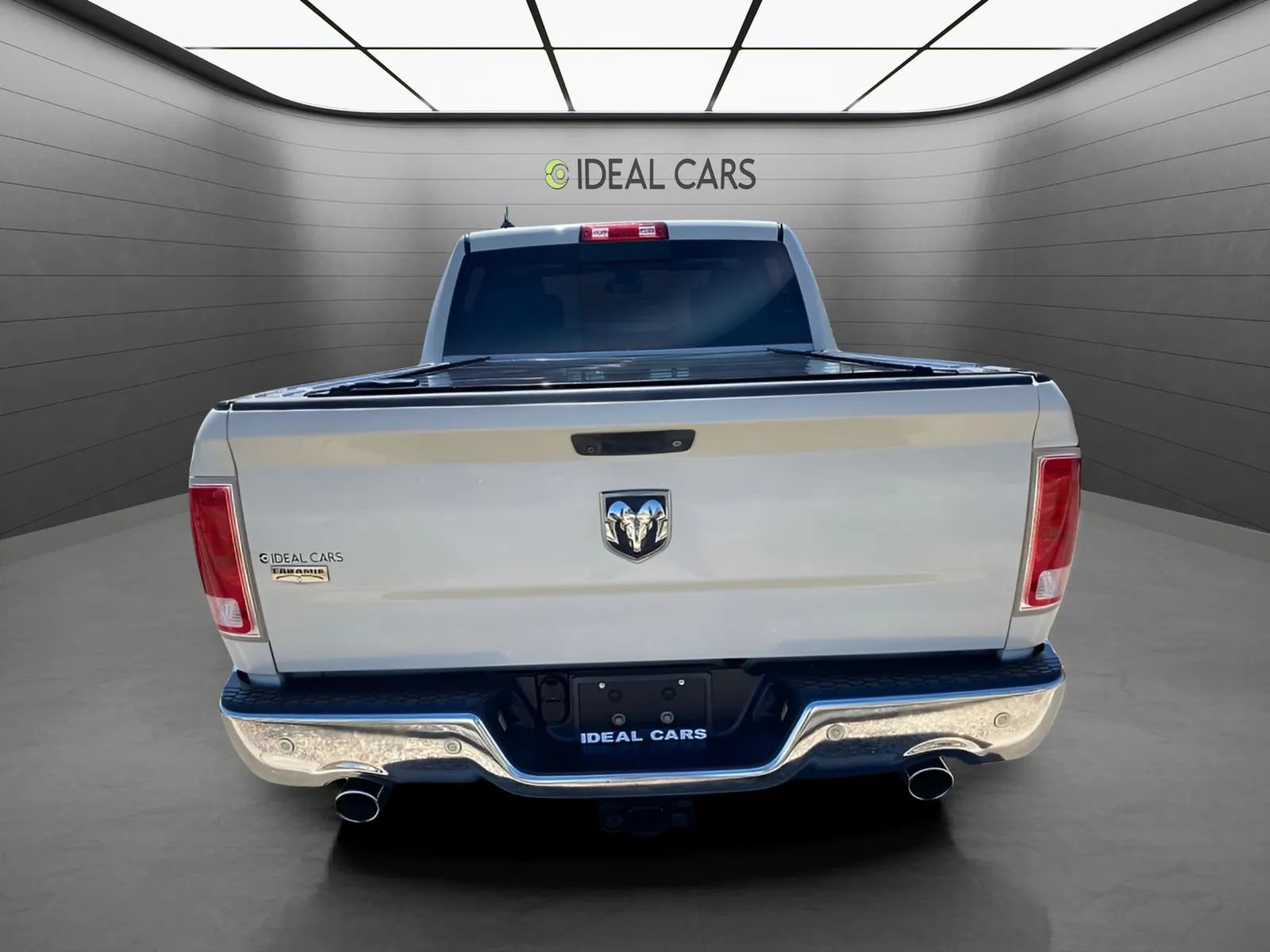 Used 2016 RAM 1500 Laramie w/ Convenience Group RWD image 6