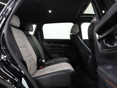 Used 2025 Honda CR-V Sport Touring image 12