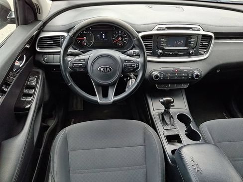 Used 2016 Kia Sorento FWD w/ LX Convenience Package image 12