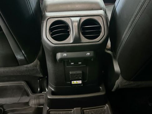 Used 2023 Jeep Wrangler Unlimited Sahara AWD/4WD image 27