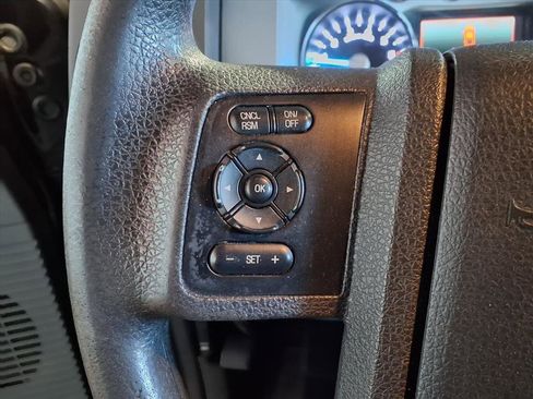 Used 2016 Ford F250 XLT w/ XLT Premium Package image 28