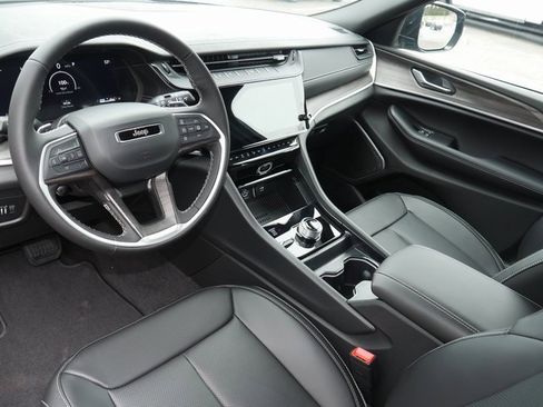 New 2026 Jeep Grand Cherokee L Limited image 15