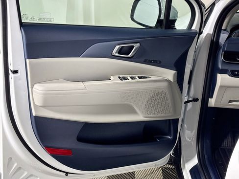 New 2026 Kia Carnival EX image 10