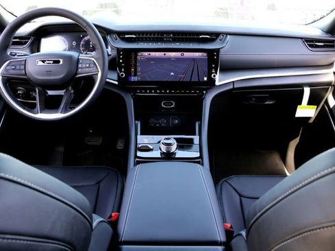 New 2026 Jeep Grand Cherokee L Limited image 20