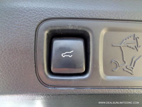 Used 2021 Ford Expedition Max XLT image 25