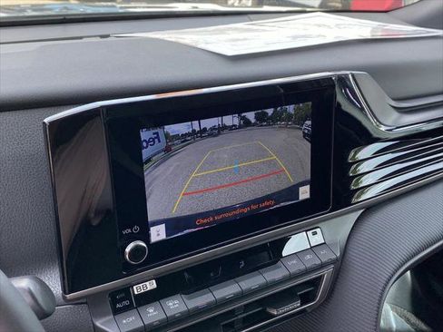 Certified 2026 Toyota Camry Hybrid FWD image 30
