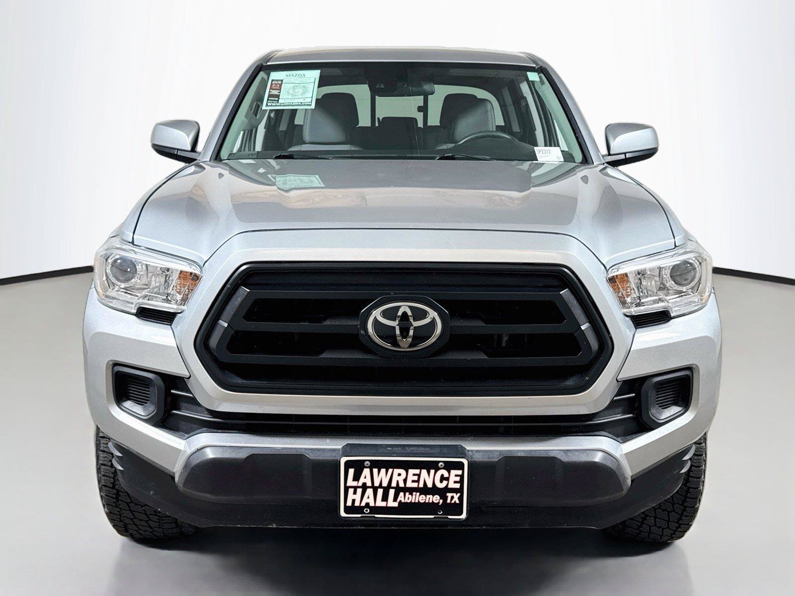 Used 2022 Toyota Tacoma SR AWD/4WD image 2