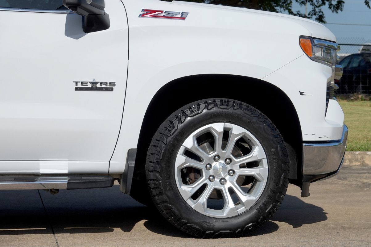 Used 2022 Chevrolet Silverado 1500 LTZ AWD/4WD image 28