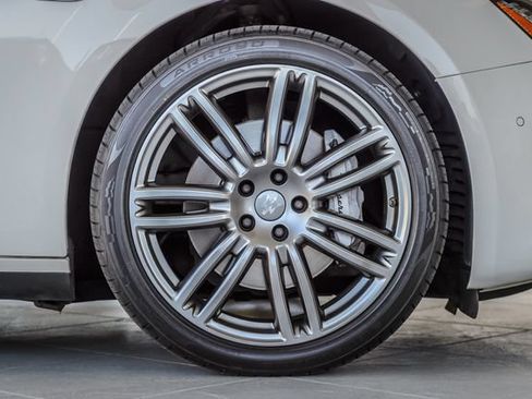 Used 2018 Maserati Ghibli RWD image 15