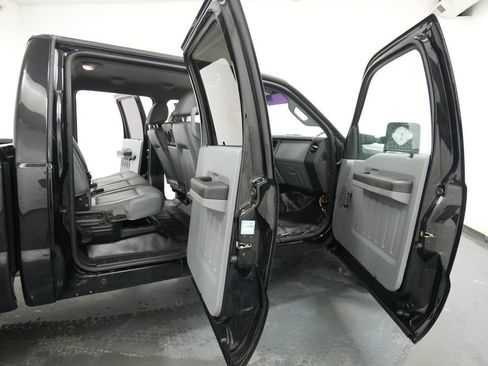 Used 2016 Ford F250 XL w/ XL Appearance Package AWD/4WD image 26