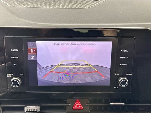 Used 2023 Kia Sportage LX image 12