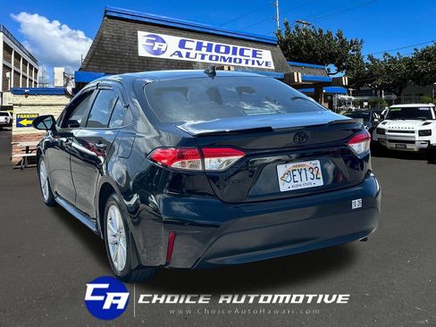 Used 2024 Toyota Corolla LE w/ LE Convenience Package FWD image 5
