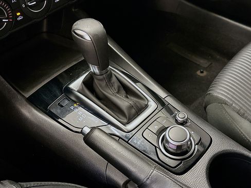 Used 2016 MAZDA MAZDA3 i Sport w/ Preferred Equipment Package image 25