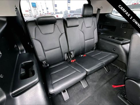 Used 2022 Kia Telluride EX w/ EX Premium Package image 25