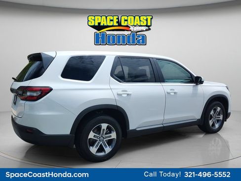Certified 2025 Honda Pilot EX-L image 12