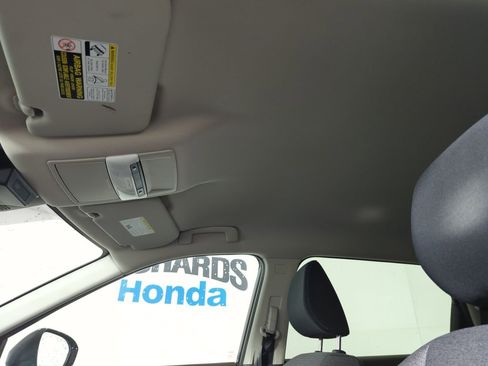 Used 2021 Nissan Rogue S image 16